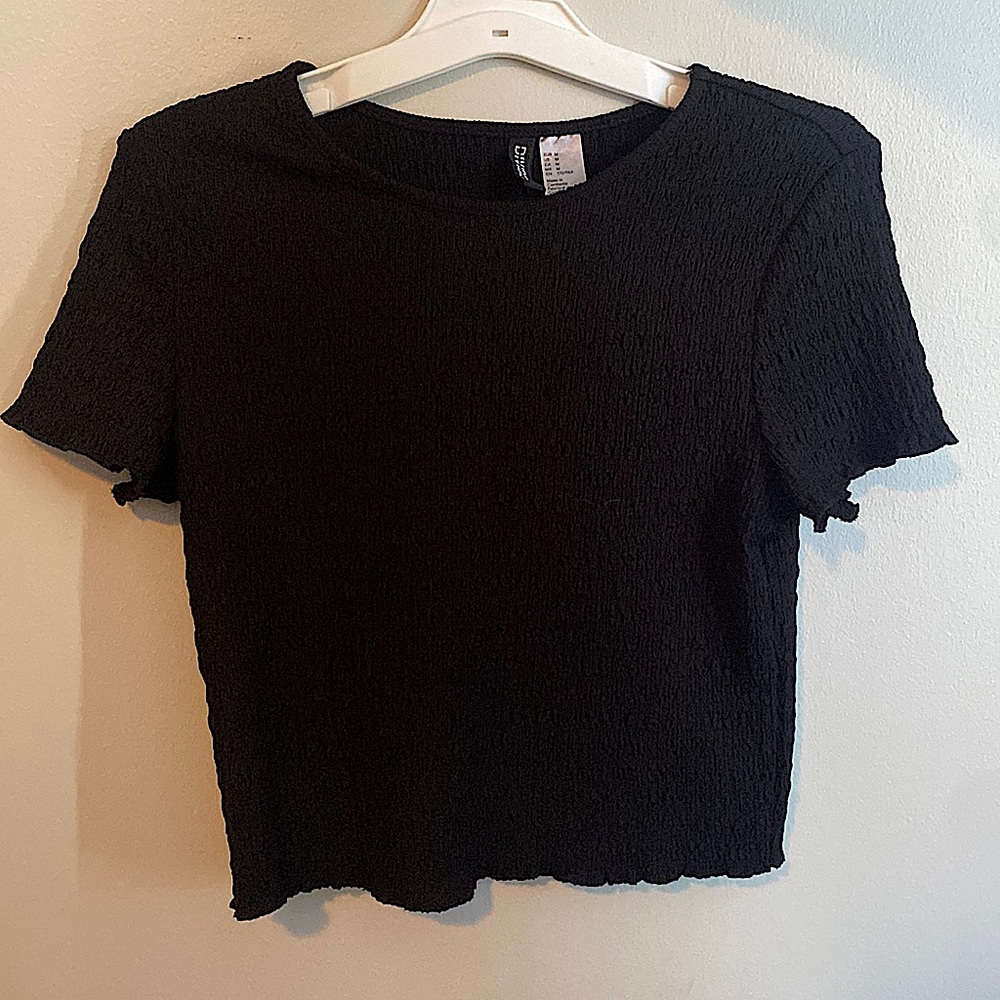Black Cropped Trendy T-Shirt Slightly Textured Material